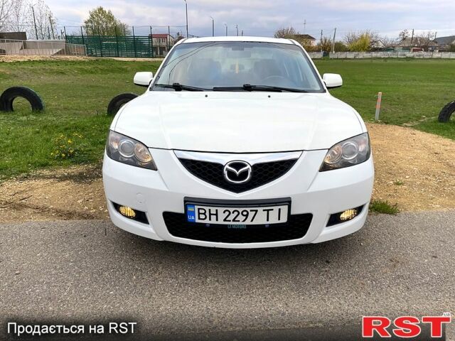 Белый Мазда 3, объемом двигателя 1.6 л и пробегом 163 тыс. км за 5350 $, фото 1 на Automoto.ua