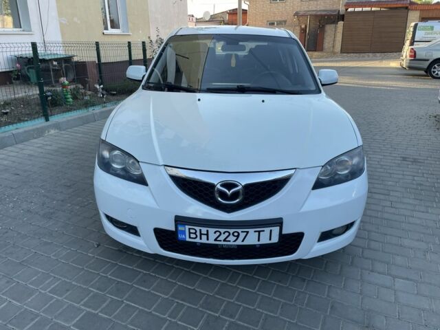 Белый Мазда 3, объемом двигателя 1.6 л и пробегом 215 тыс. км за 5350 $, фото 1 на Automoto.ua