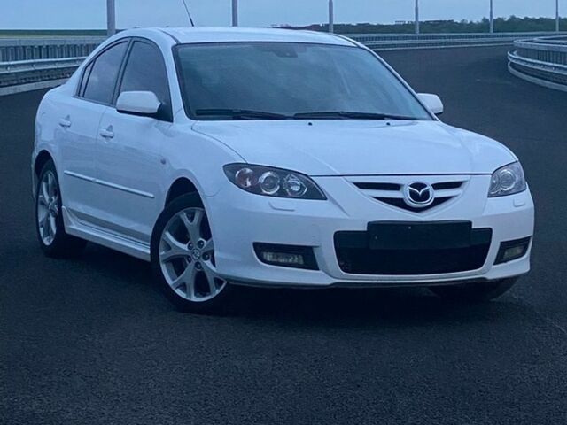Белый Мазда 3, объемом двигателя 2 л и пробегом 216 тыс. км за 6500 $, фото 1 на Automoto.ua