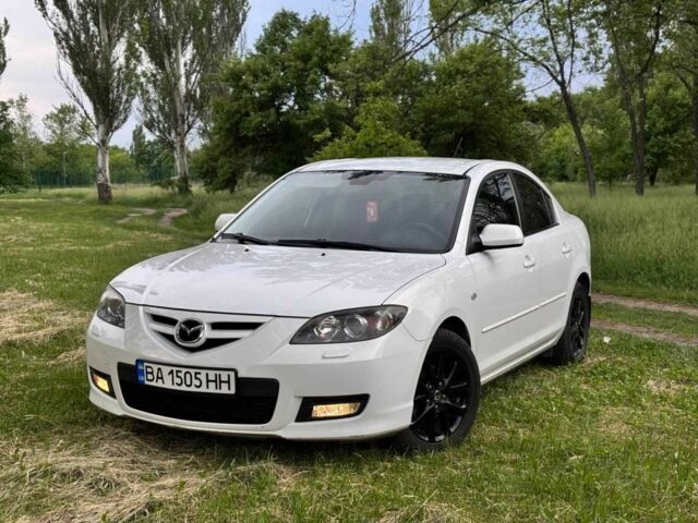 Білий Мазда 3, об'ємом двигуна 1.6 л та пробігом 189 тис. км за 6500 $, фото 1 на Automoto.ua