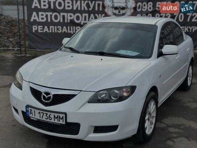 Білий Мазда 3, об'ємом двигуна 1.6 л та пробігом 200 тис. км за 5800 $, фото 1 на Automoto.ua