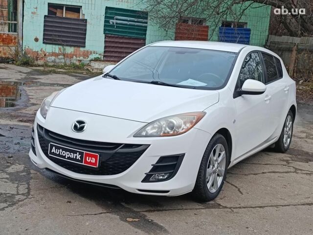 Білий Мазда 3, об'ємом двигуна 1.6 л та пробігом 130 тис. км за 7790 $, фото 1 на Automoto.ua
