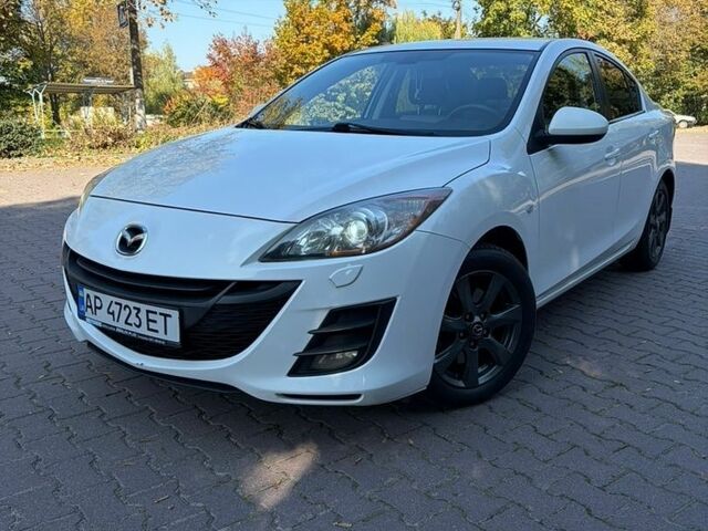 Білий Мазда 3, об'ємом двигуна 2 л та пробігом 173 тис. км за 7000 $, фото 1 на Automoto.ua