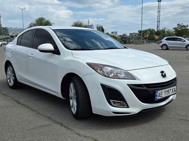 Білий Мазда 3, об'ємом двигуна 2.5 л та пробігом 252 тис. км за 7200 $, фото 1 на Automoto.ua