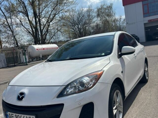 Білий Мазда 3, об'ємом двигуна 1.6 л та пробігом 147 тис. км за 7900 $, фото 1 на Automoto.ua