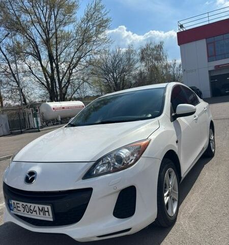 Белый Мазда 3, объемом двигателя 1.6 л и пробегом 147 тыс. км за 7900 $, фото 1 на Automoto.ua
