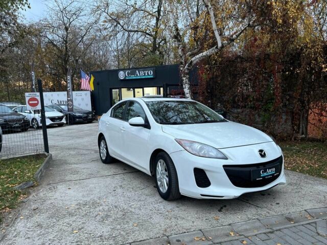 Білий Мазда 3, об'ємом двигуна 2 л та пробігом 208 тис. км за 7500 $, фото 1 на Automoto.ua