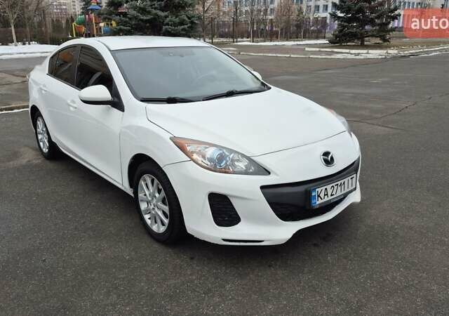 Білий Мазда 3, об'ємом двигуна 2 л та пробігом 231 тис. км за 8200 $, фото 1 на Automoto.ua