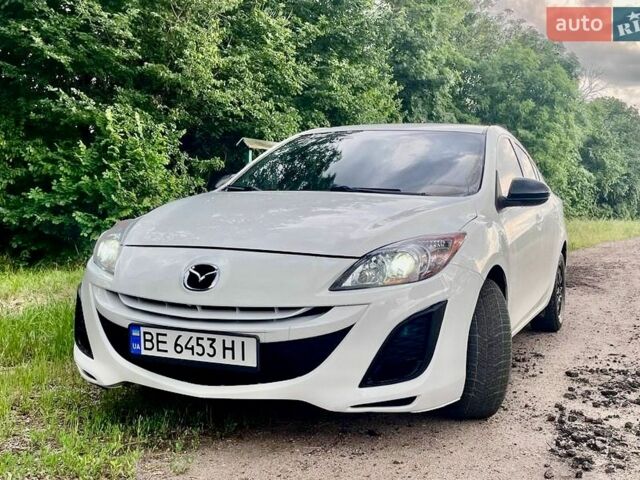 Білий Мазда 3, об'ємом двигуна 2 л та пробігом 244 тис. км за 7300 $, фото 1 на Automoto.ua