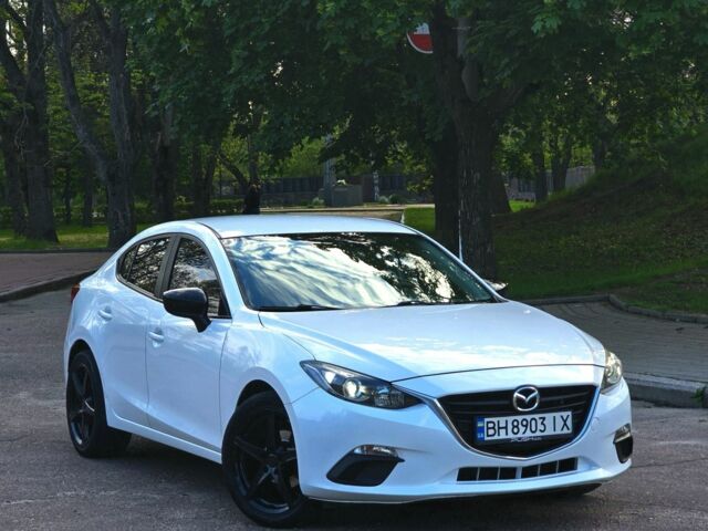 Белый Мазда 3, объемом двигателя 2 л и пробегом 95 тыс. км за 10600 $, фото 1 на Automoto.ua