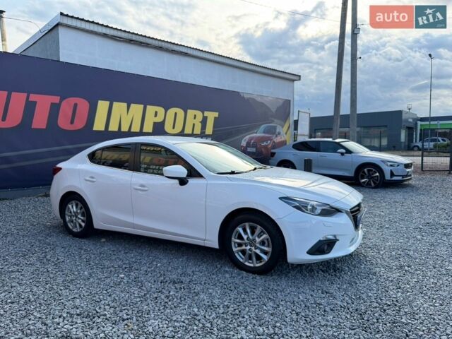 Білий Мазда 3, об'ємом двигуна 2.19 л та пробігом 152 тис. км за 8700 $, фото 1 на Automoto.ua