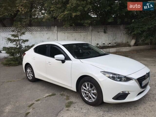 Белый Мазда 3, объемом двигателя 2 л и пробегом 158 тыс. км за 12100 $, фото 1 на Automoto.ua