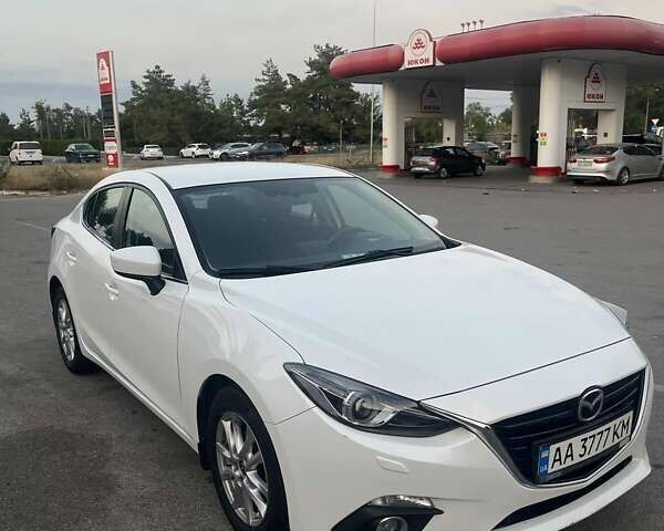 Білий Мазда 3, об'ємом двигуна 1.5 л та пробігом 90 тис. км за 13200 $, фото 1 на Automoto.ua