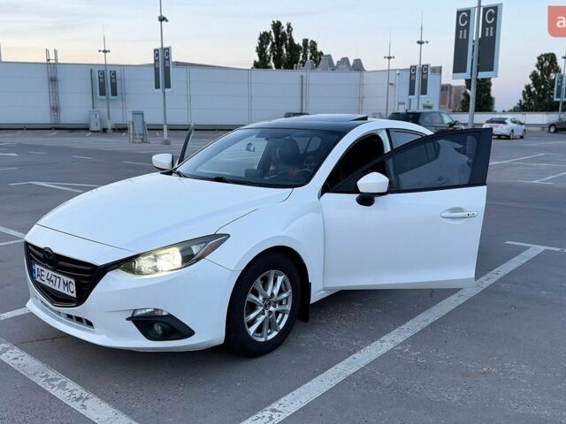Белый Мазда 3, объемом двигателя 2 л и пробегом 178 тыс. км за 10700 $, фото 1 на Automoto.ua