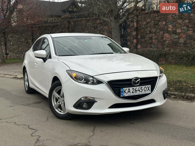 Белый Мазда 3, объемом двигателя 2 л и пробегом 173 тыс. км за 8700 $, фото 1 на Automoto.ua