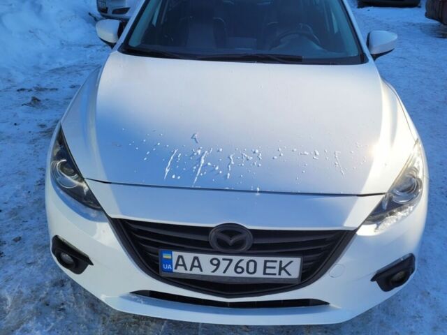 Белый Мазда 3, объемом двигателя 2 л и пробегом 180 тыс. км за 10500 $, фото 1 на Automoto.ua