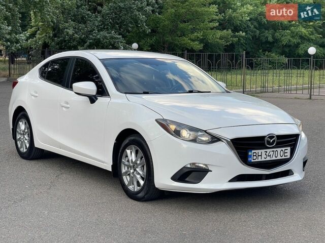 Белый Мазда 3, объемом двигателя 2 л и пробегом 200 тыс. км за 9950 $, фото 1 на Automoto.ua