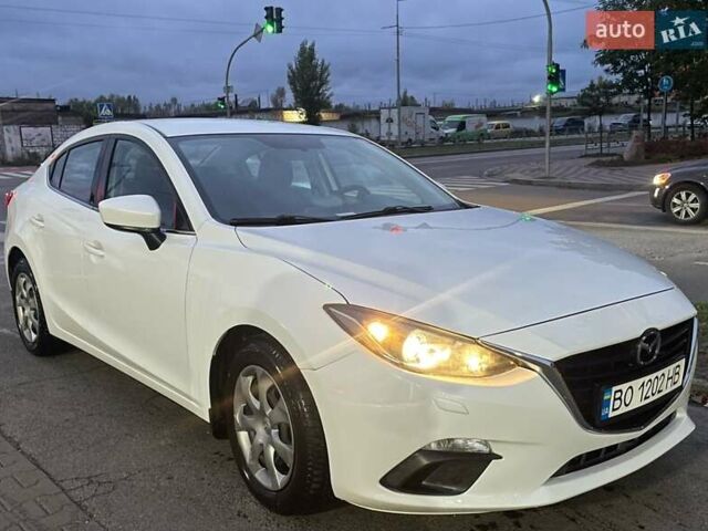 Белый Мазда 3, объемом двигателя 1.6 л и пробегом 115 тыс. км за 10250 $, фото 1 на Automoto.ua