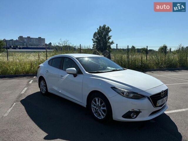 Білий Мазда 3, об'ємом двигуна 1.5 л та пробігом 231 тис. км за 11000 $, фото 1 на Automoto.ua