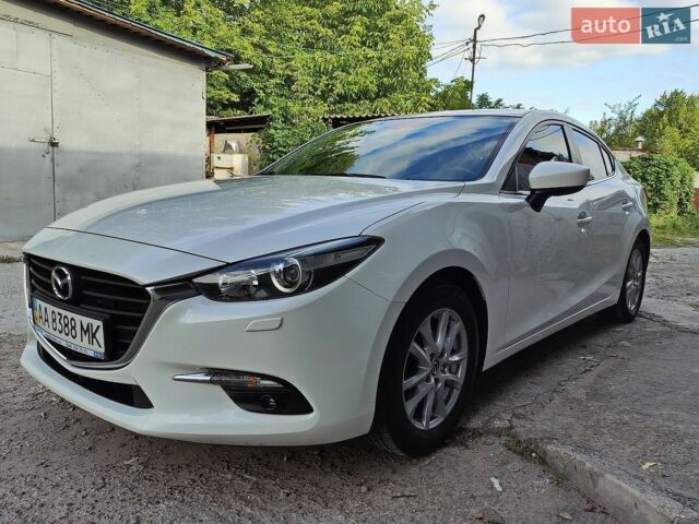 Белый Мазда 3, объемом двигателя 1.5 л и пробегом 68 тыс. км за 14900 $, фото 1 на Automoto.ua