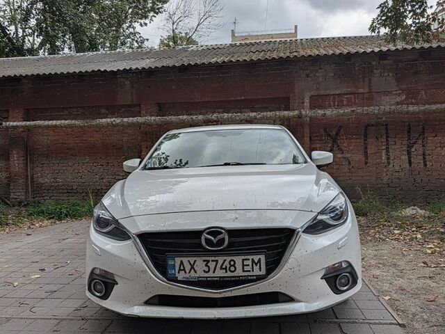 Белый Мазда 3, объемом двигателя 1.5 л и пробегом 103 тыс. км за 13500 $, фото 1 на Automoto.ua