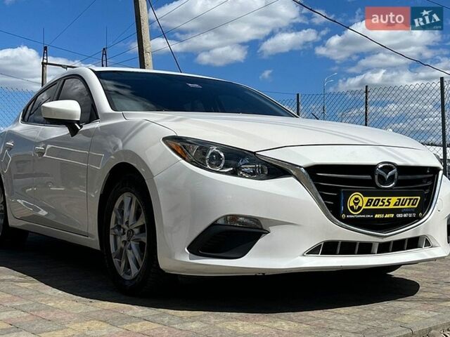 Белый Мазда 3, объемом двигателя 2 л и пробегом 190 тыс. км за 11000 $, фото 1 на Automoto.ua