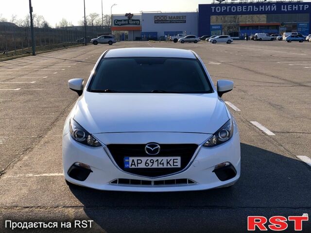 Белый Мазда 3, объемом двигателя 2 л и пробегом 139 тыс. км за 11000 $, фото 1 на Automoto.ua