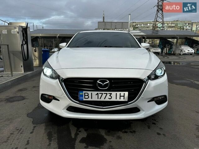 Білий Мазда 3, об'ємом двигуна 2 л та пробігом 197 тис. км за 10200 $, фото 1 на Automoto.ua