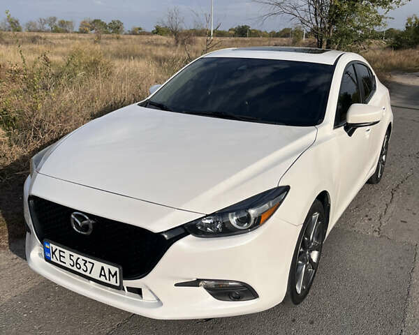 Белый Мазда 3, объемом двигателя 2.49 л и пробегом 110 тыс. км за 15700 $, фото 1 на Automoto.ua