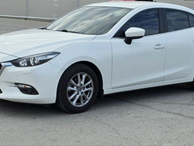 Білий Мазда 3, об'ємом двигуна 0 л та пробігом 63 тис. км за 15000 $, фото 1 на Automoto.ua