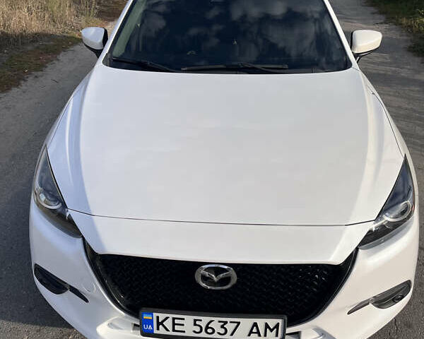 Белый Мазда 3, объемом двигателя 2.5 л и пробегом 110 тыс. км за 13900 $, фото 1 на Automoto.ua