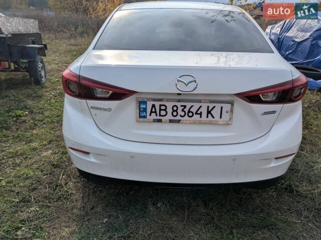 Белый Мазда 3, объемом двигателя 2 л и пробегом 80 тыс. км за 7650 $, фото 1 на Automoto.ua