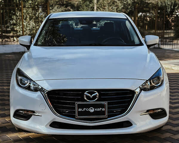 Білий Мазда 3, об'ємом двигуна 2.5 л та пробігом 103 тис. км за 15000 $, фото 1 на Automoto.ua