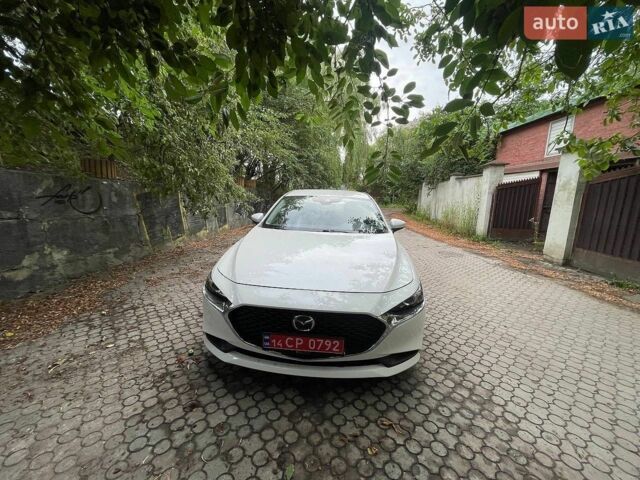 Белый Мазда 3, объемом двигателя 2.49 л и пробегом 129 тыс. км за 15500 $, фото 1 на Automoto.ua