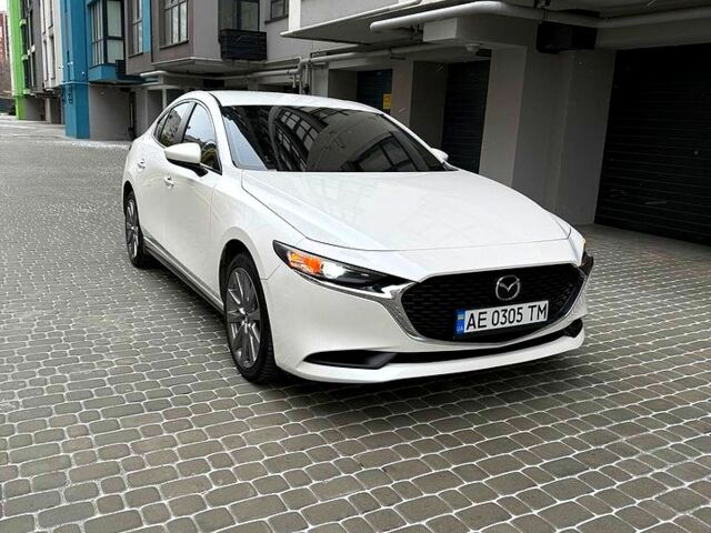 Белый Мазда 3, объемом двигателя 2.5 л и пробегом 6100 тыс. км за 18000 $, фото 1 на Automoto.ua