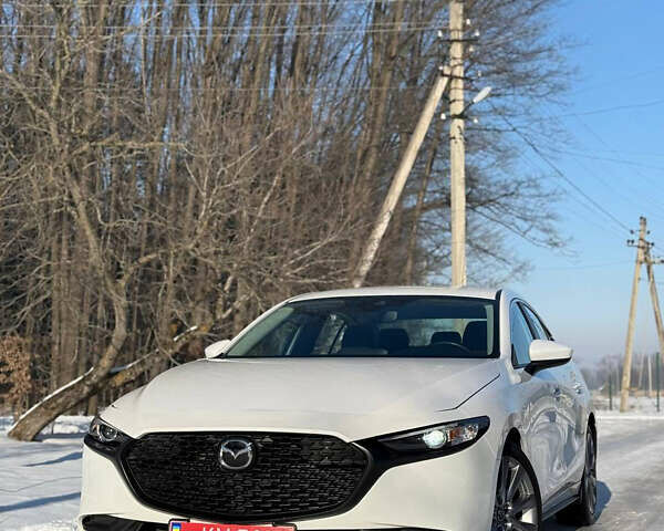 Білий Мазда 3, об'ємом двигуна 2.49 л та пробігом 107 тис. км за 15299 $, фото 1 на Automoto.ua