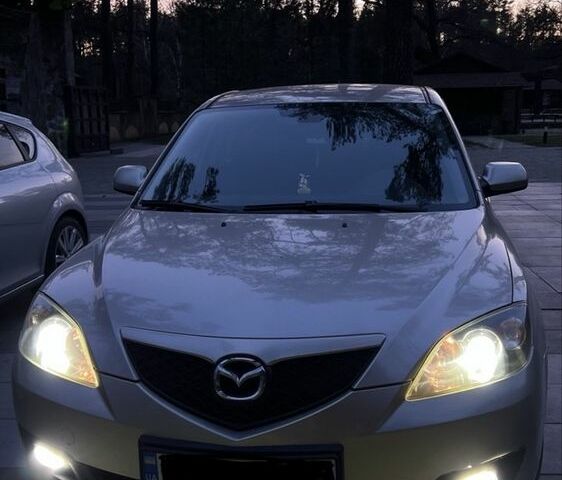 Бежевый Мазда 3, объемом двигателя 1.6 л и пробегом 290 тыс. км за 5100 $, фото 1 на Automoto.ua