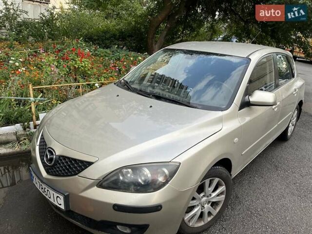 Бежевий Мазда 3, об'ємом двигуна 2 л та пробігом 275 тис. км за 7000 $, фото 1 на Automoto.ua