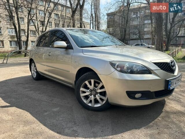 Бежевий Мазда 3, об'ємом двигуна 1.6 л та пробігом 190 тис. км за 5600 $, фото 1 на Automoto.ua