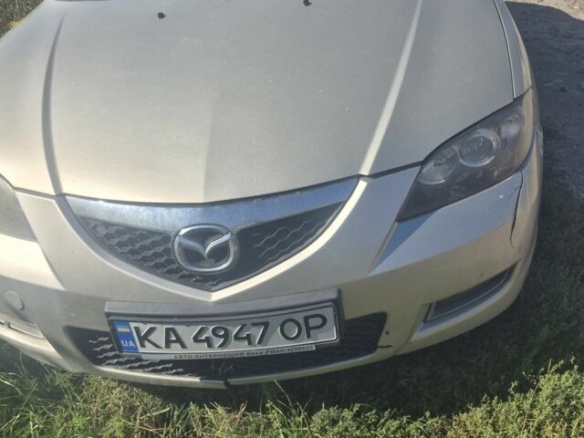 Бежевий Мазда 3, об'ємом двигуна 1.6 л та пробігом 346 тис. км за 2300 $, фото 1 на Automoto.ua