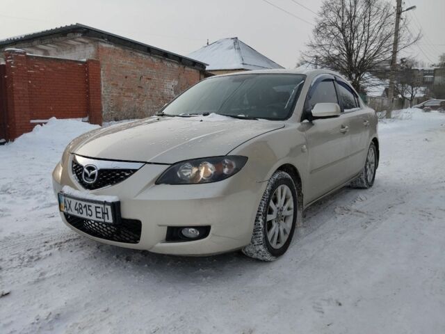 Бежевий Мазда 3, об'ємом двигуна 1.6 л та пробігом 230 тис. км за 4600 $, фото 1 на Automoto.ua