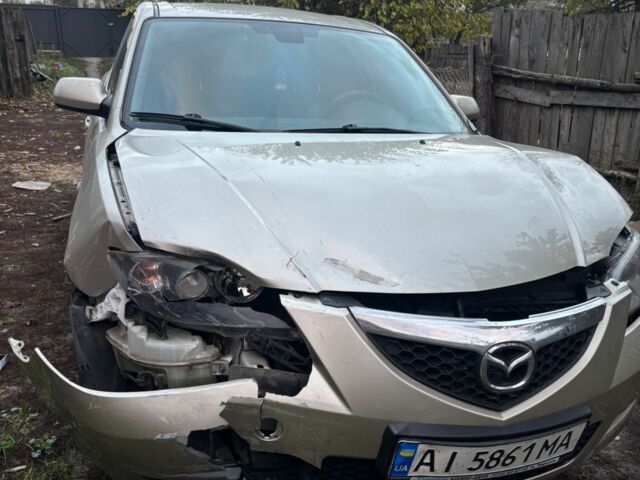 Бежевый Мазда 3, объемом двигателя 0 л и пробегом 230 тыс. км за 2800 $, фото 1 на Automoto.ua