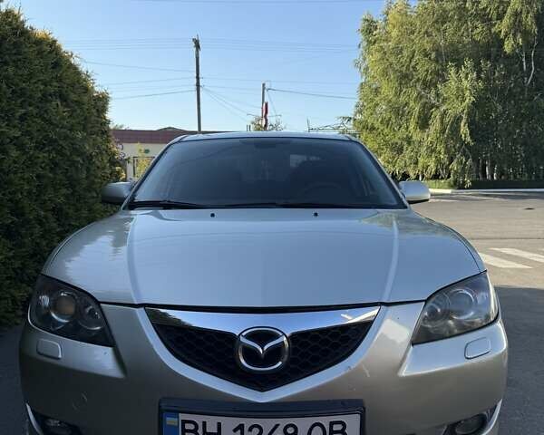 Бежевый Мазда 3, объемом двигателя 1.6 л и пробегом 197 тыс. км за 5000 $, фото 1 на Automoto.ua