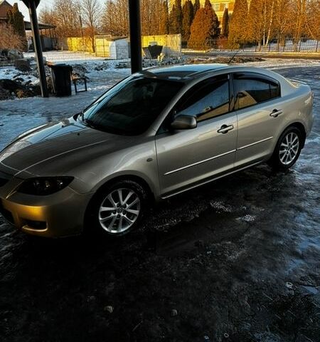 Бежевий Мазда 3, об'ємом двигуна 2 л та пробігом 223 тис. км за 5600 $, фото 1 на Automoto.ua
