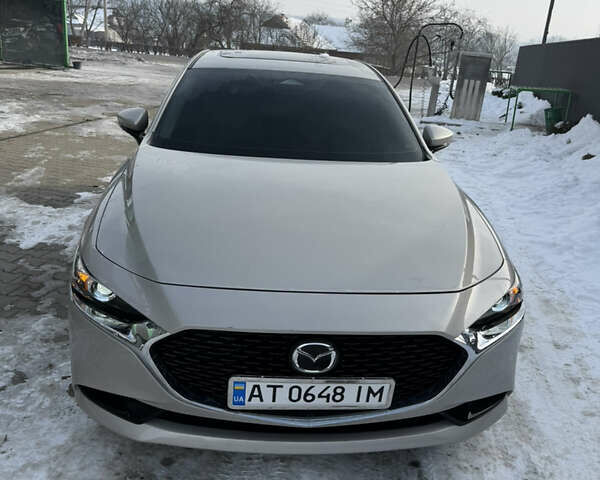Бежевый Мазда 3, объемом двигателя 2.5 л и пробегом 21 тыс. км за 21000 $, фото 1 на Automoto.ua