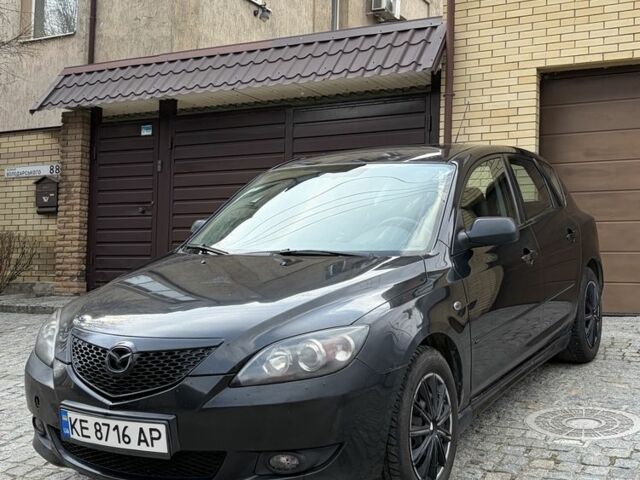 Черный Мазда 3, объемом двигателя 1.6 л и пробегом 360 тыс. км за 3500 $, фото 1 на Automoto.ua