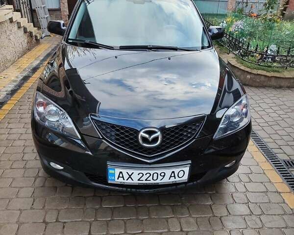Черный Мазда 3, объемом двигателя 2 л и пробегом 110 тыс. км за 6500 $, фото 1 на Automoto.ua