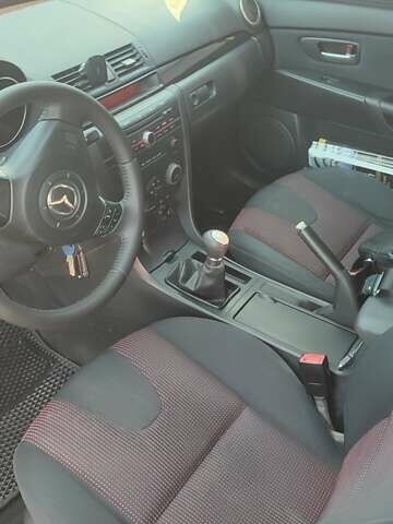 Чорний Мазда 3, об'ємом двигуна 1.6 л та пробігом 316 тис. км за 4300 $, фото 1 на Automoto.ua