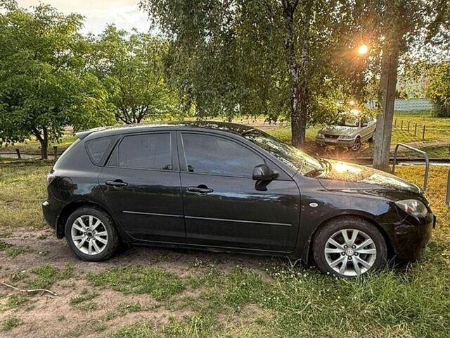 Черный Мазда 3, объемом двигателя 1.6 л и пробегом 158 тыс. км за 4300 $, фото 1 на Automoto.ua