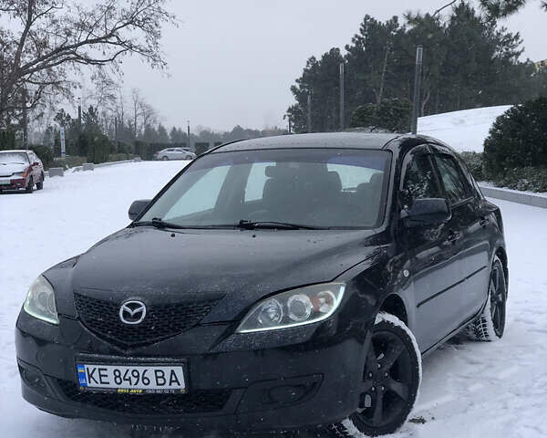 Черный Мазда 3, объемом двигателя 1.6 л и пробегом 296 тыс. км за 4499 $, фото 1 на Automoto.ua